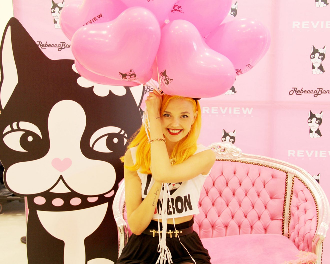 Rebecca Bon Bon, Impression