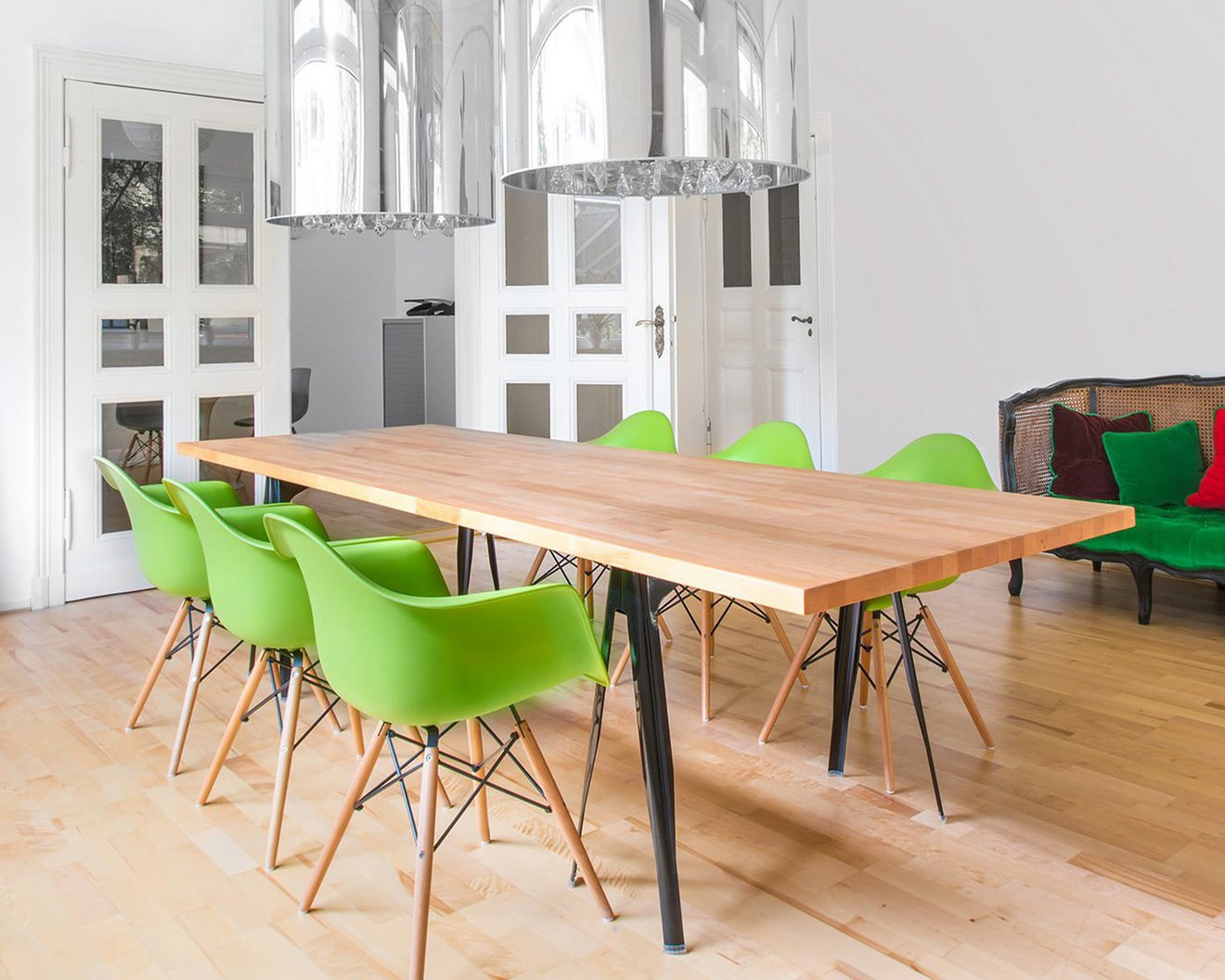 Agentur, BISS PR & Communications